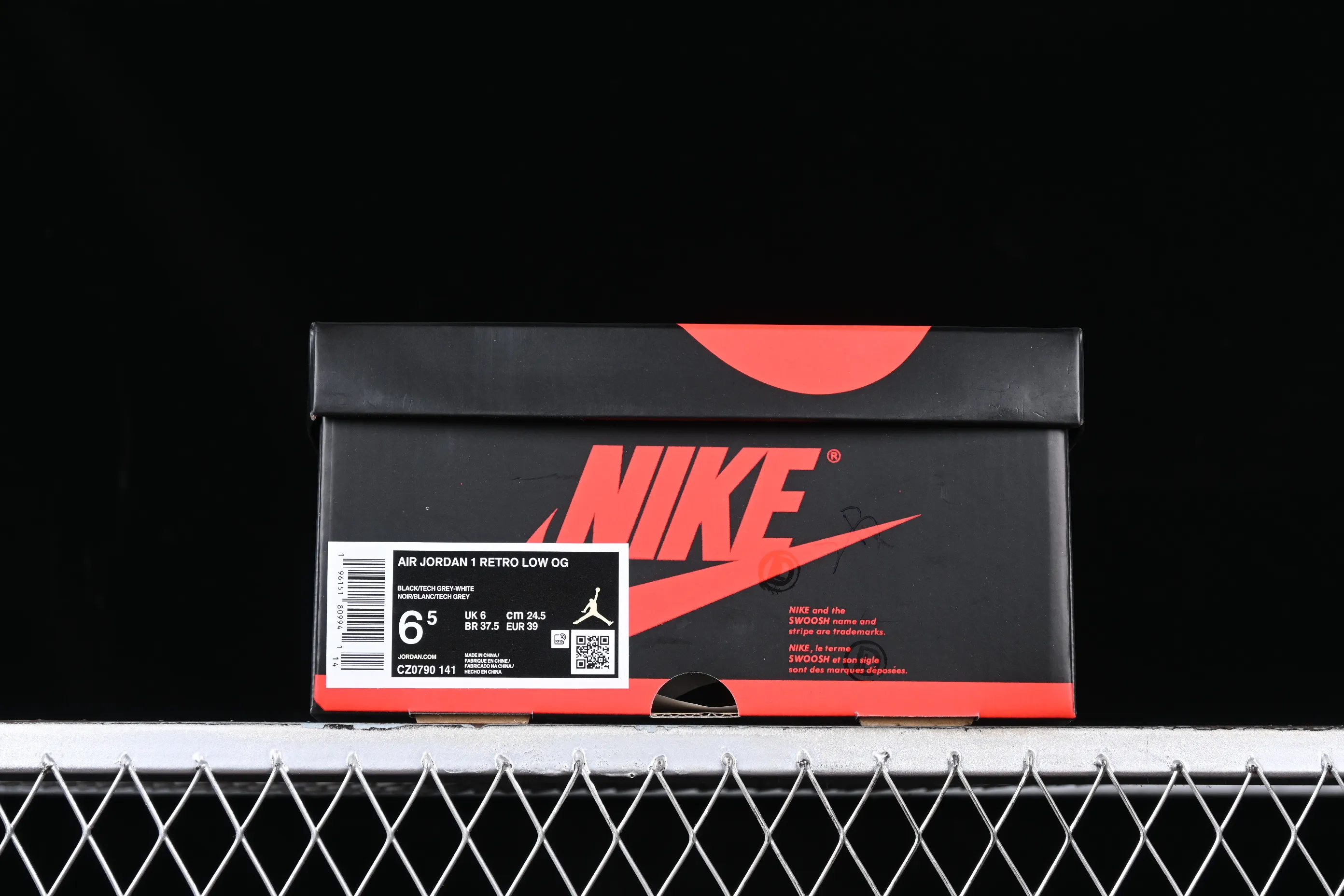 All categories Air Jordan Jordan series basketball shoes Air Jordan 1 Low Z version Air Jordan 1 Low OG AJ1 Joe 1 white and blue crackle low-top cultural casual sneakers CZ0790-141